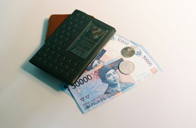 Kurs wona przebija 1410 za dolara, giełda w Seulu reaguje paniczną wyprzedażą